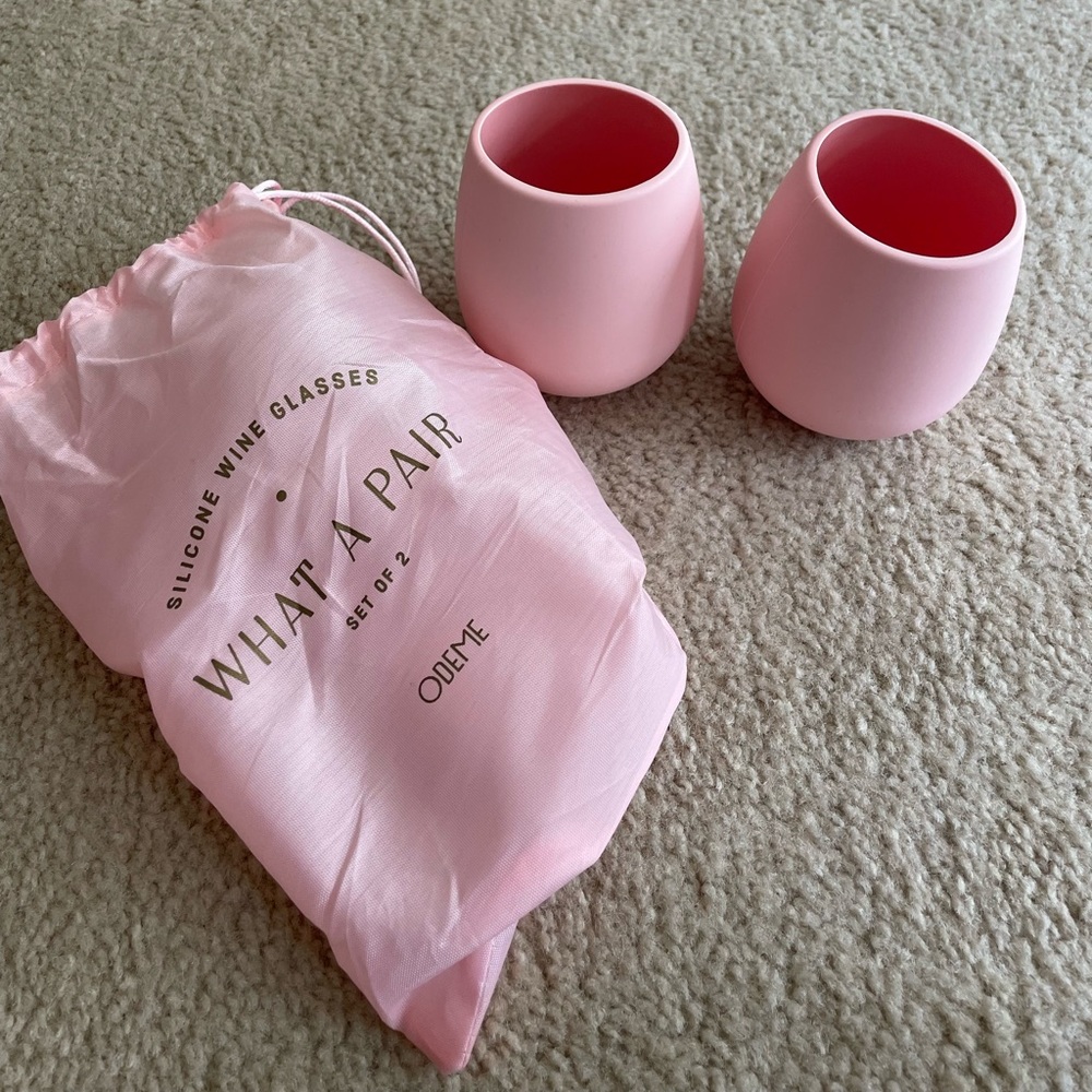 New in bag silicone wine glasses